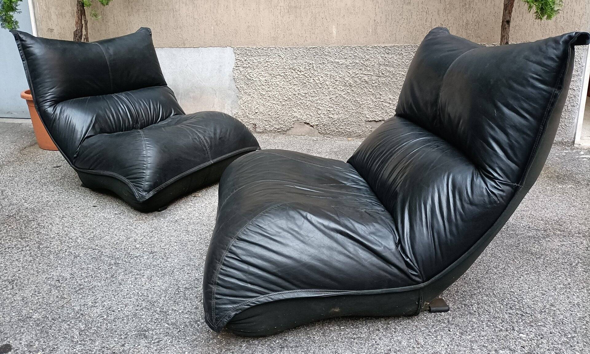 Zinzolo Armchairs in Black Leather by Vittorio Varo for Plan, 1970s, Set of 2