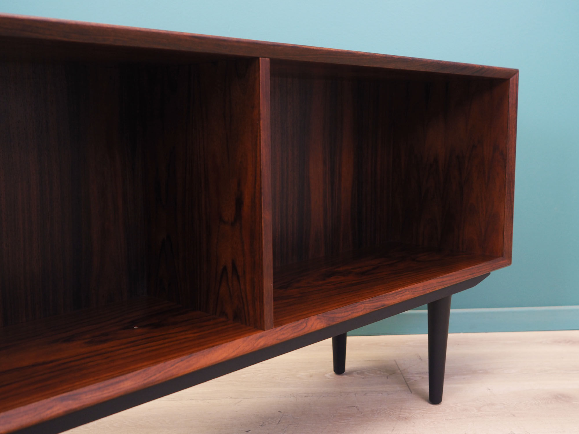 Rosewood bookcase, Danish design, 1970s, manufactured by Brouer Møbelfabrik
