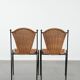 Deux chaises de salle à manger au design vintage par Frederick Weinberg avec un cadre en fonte.