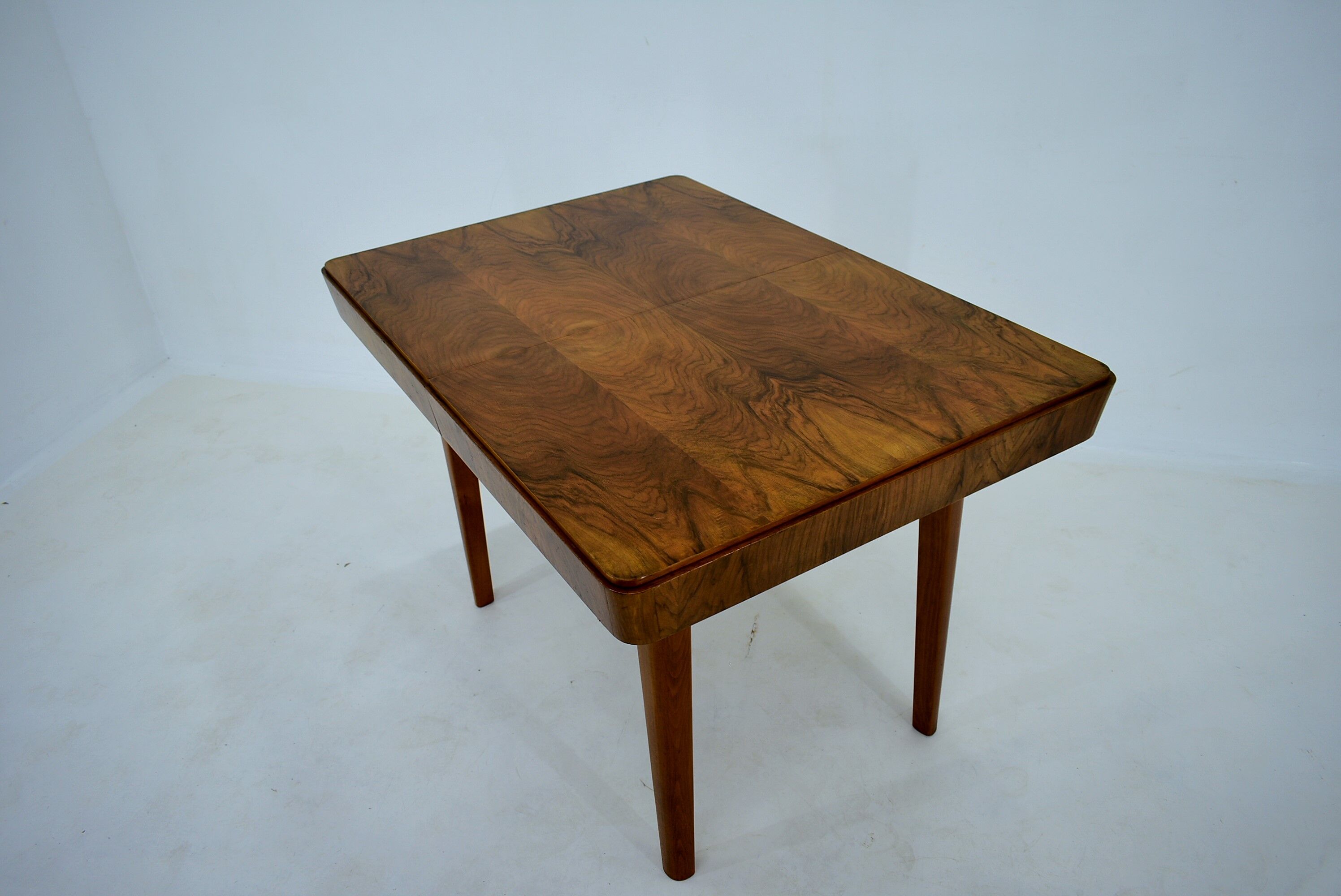 Table à manger extensible Jindřich Halabala pour UP Zavody, années 1950