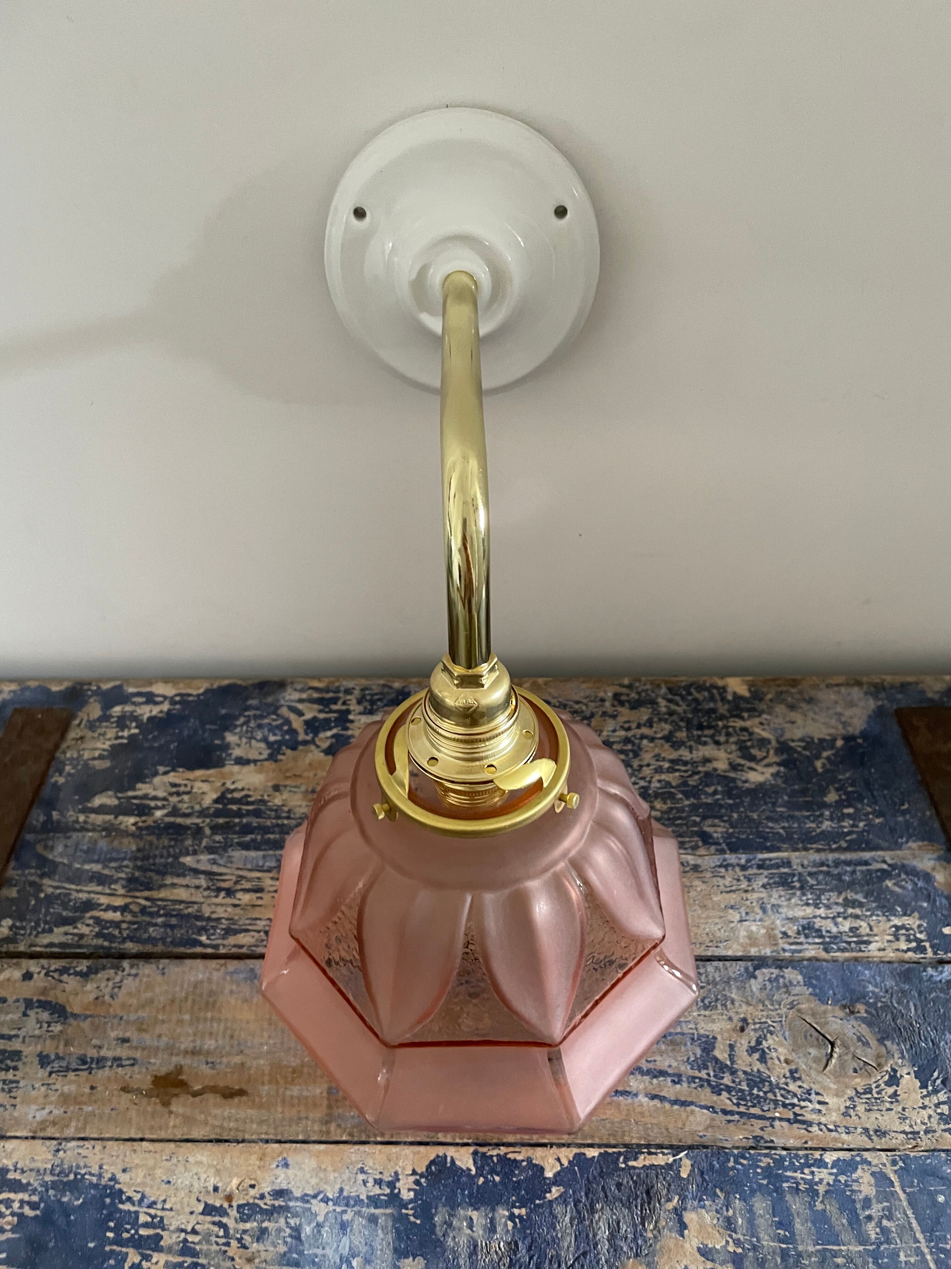 Art Deco wall lamp