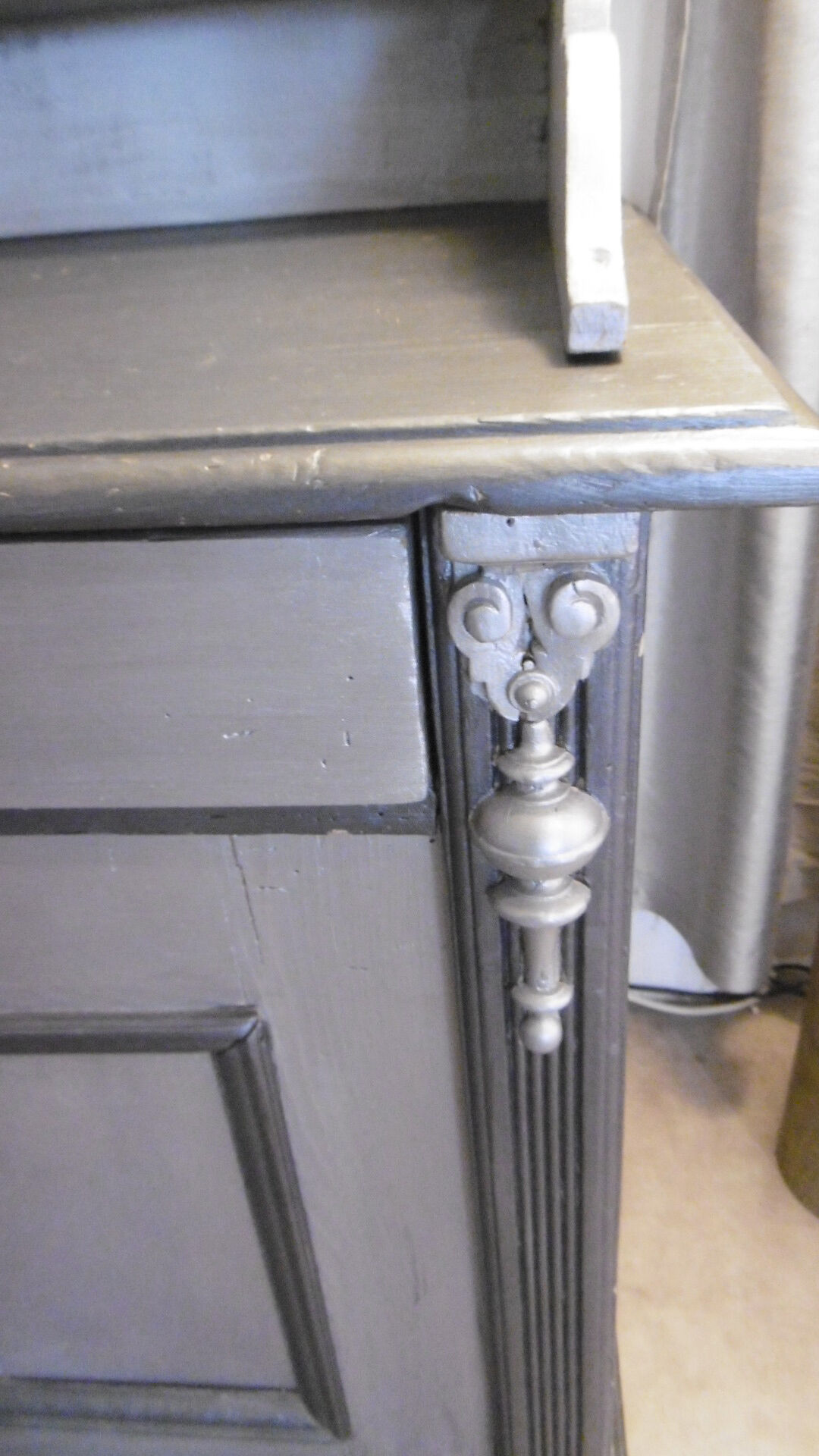 Buffet low 19th - silver grey patina and slate