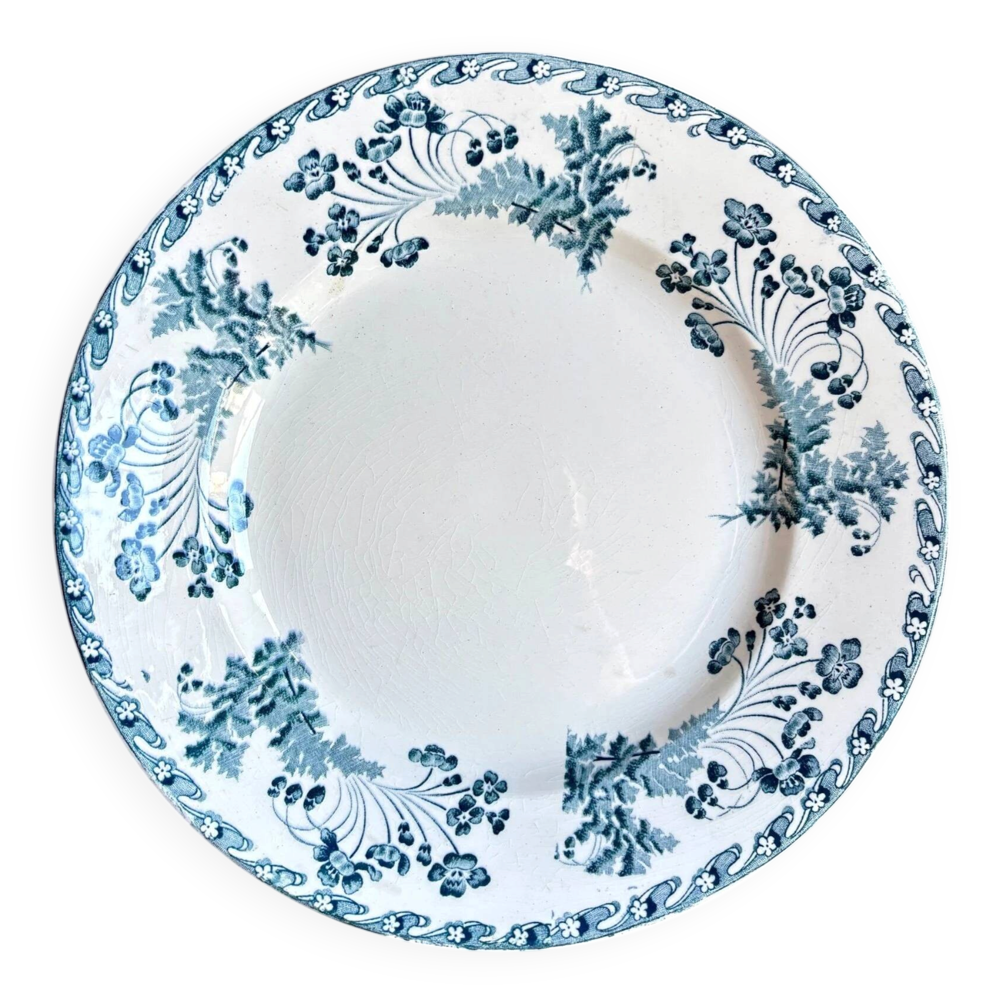 Round plate Longwy in blue ironstone, "Chartres" service.