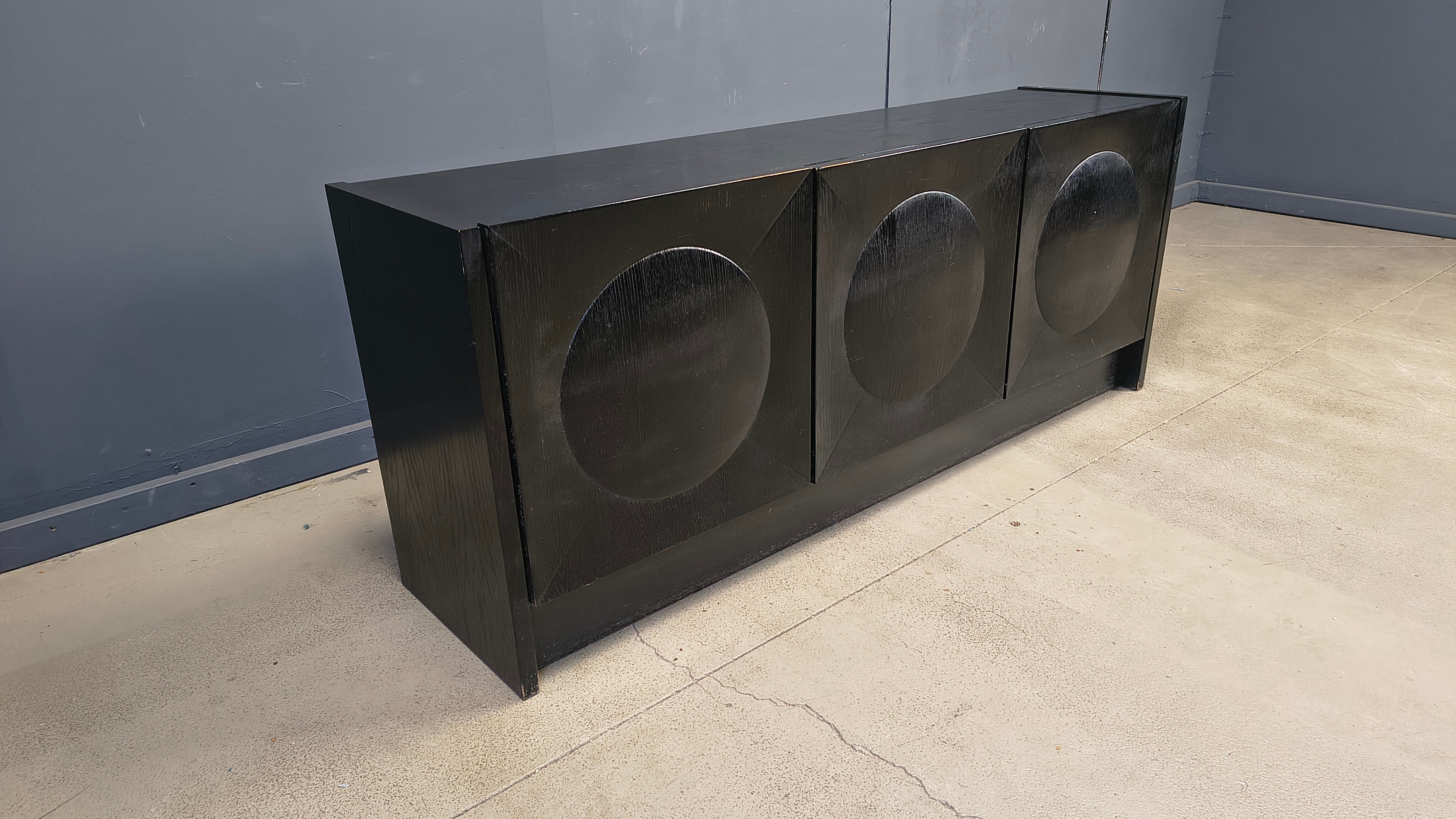 Buffet brutaliste noir, années 1970