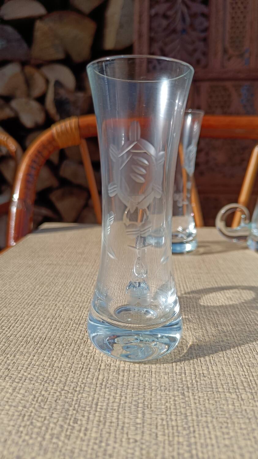 Six verres à shot en cristal gravé