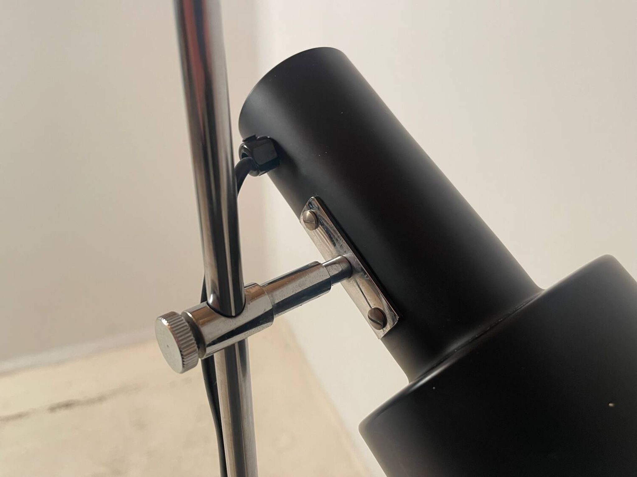 Lampe orientable de lecture 1960