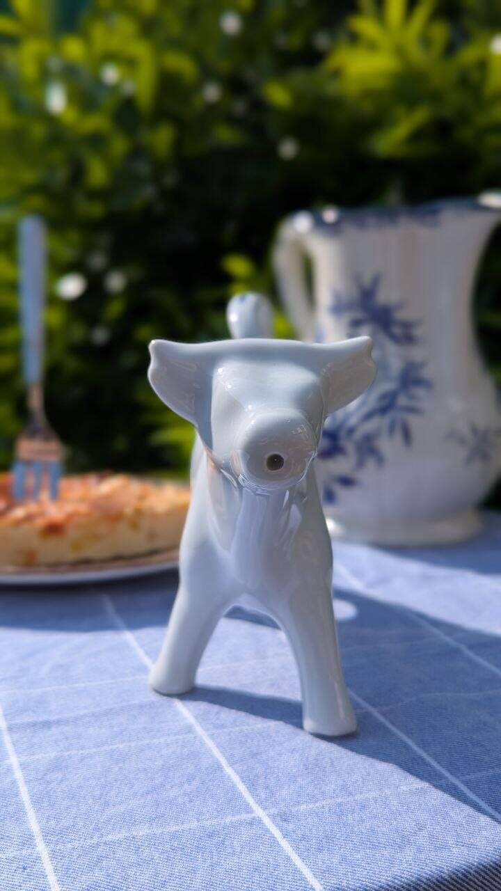Pichet en forme de vache vintage — objet décoratif/soliflore