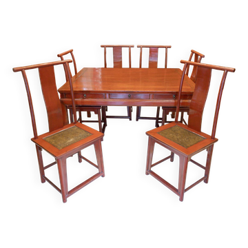 Set of 1 table + 6 antique Chinese chairs.