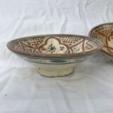 Pair of bowls with Maghreb decorations