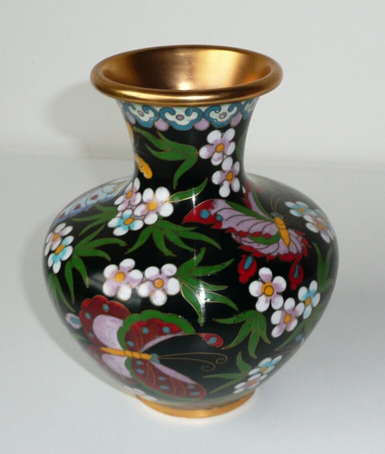 Butterfly partitioned brass vase