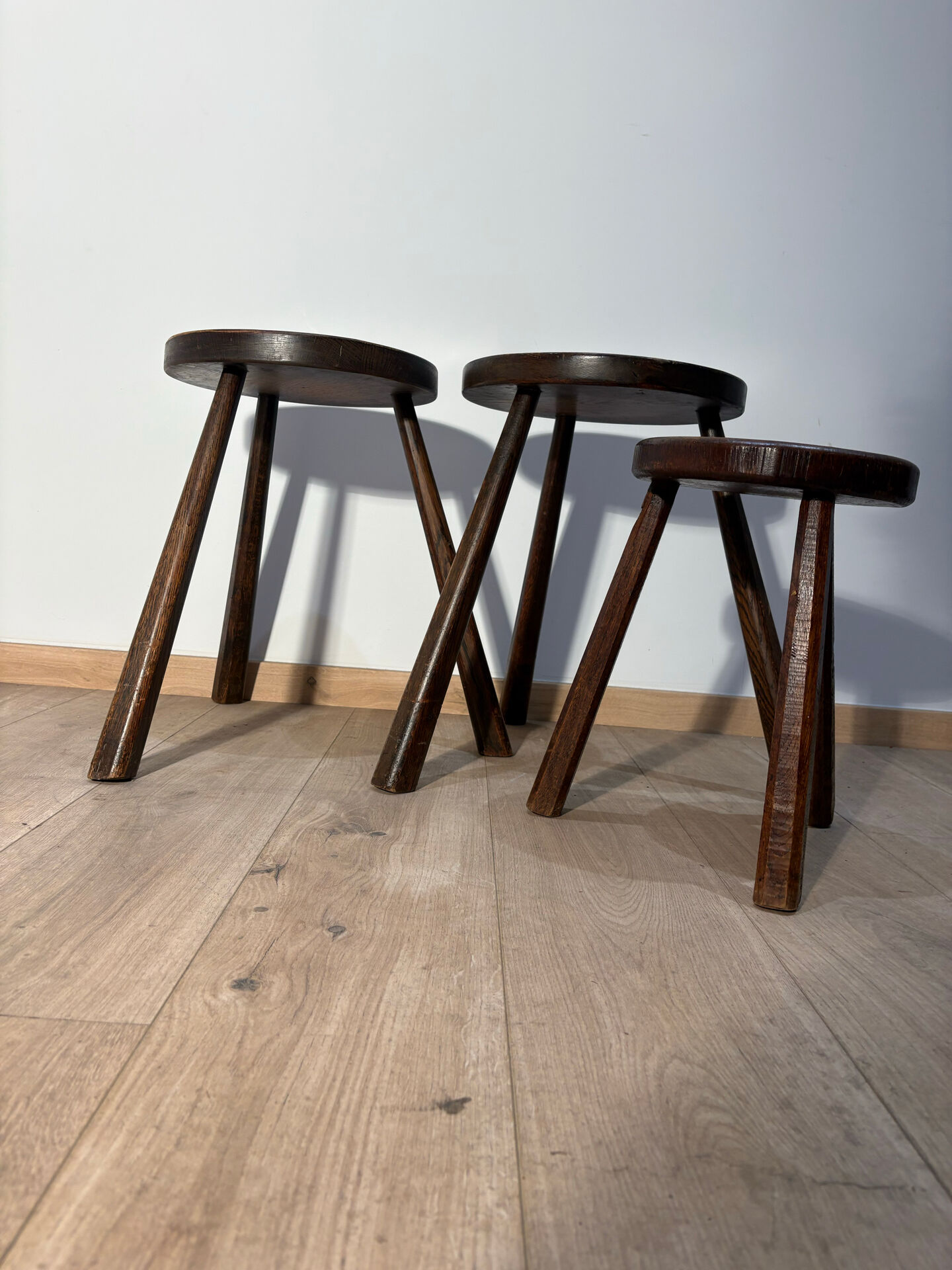 Farm stool in solid oak wood