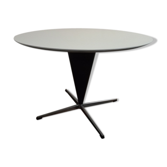 Cone coffee table Verner Panton