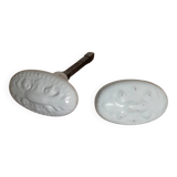 Set of two white painted cast iron door handles