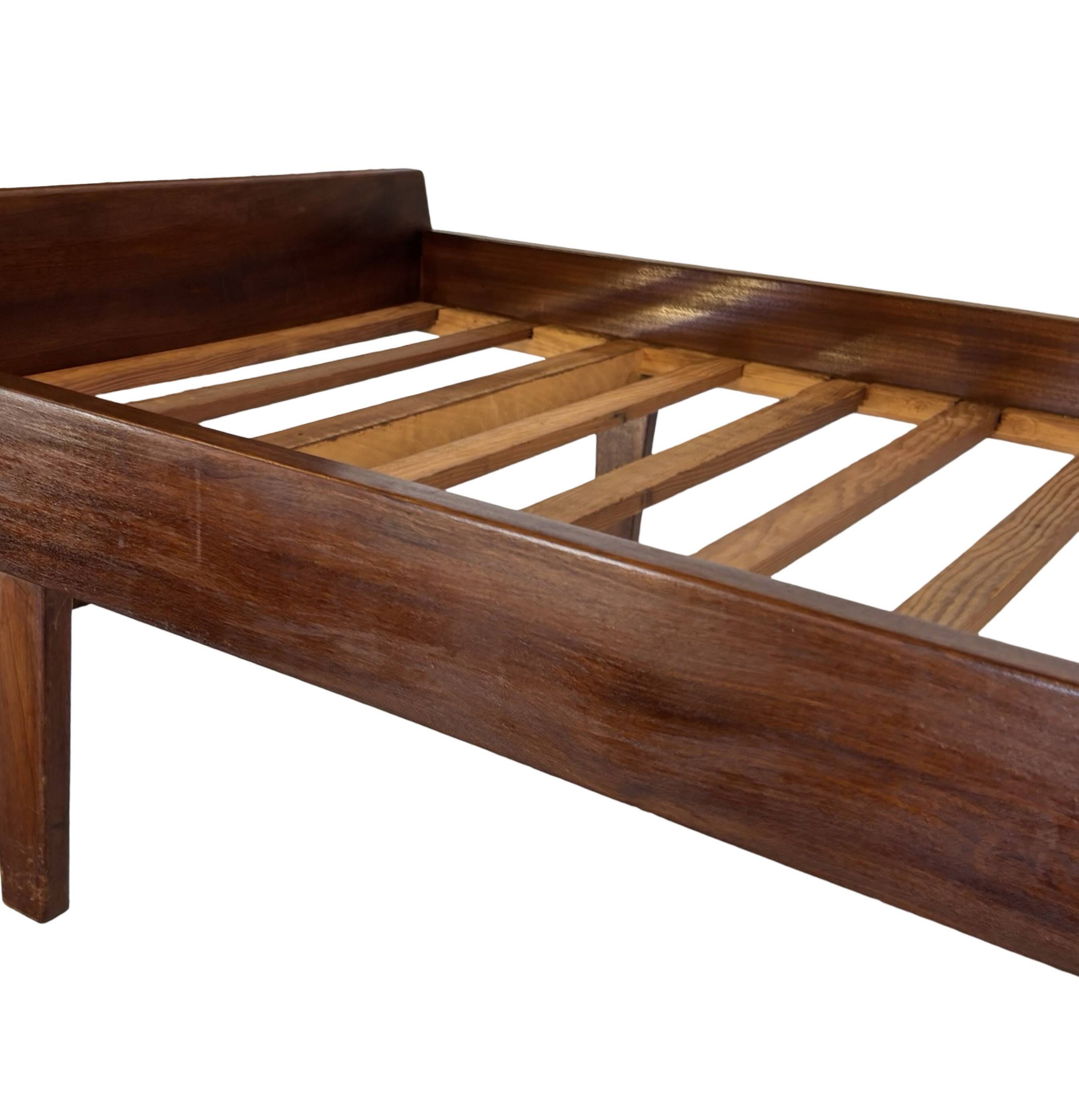 Vintage daybed minimalist design in Teak  960s