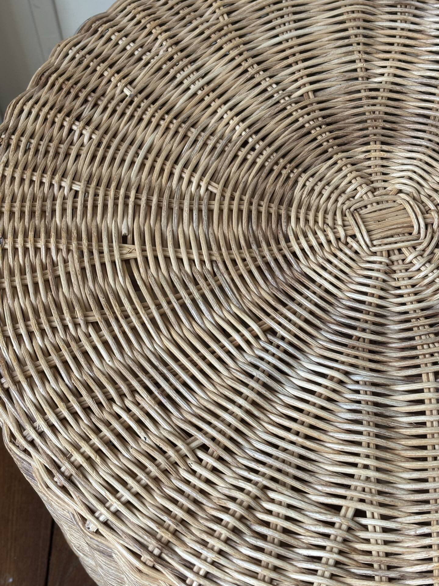 Tabouret en rotin