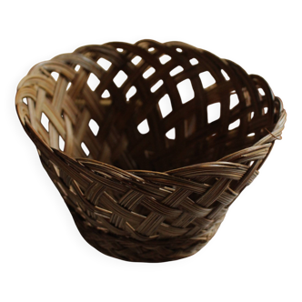 Small vintage openwork high round basket