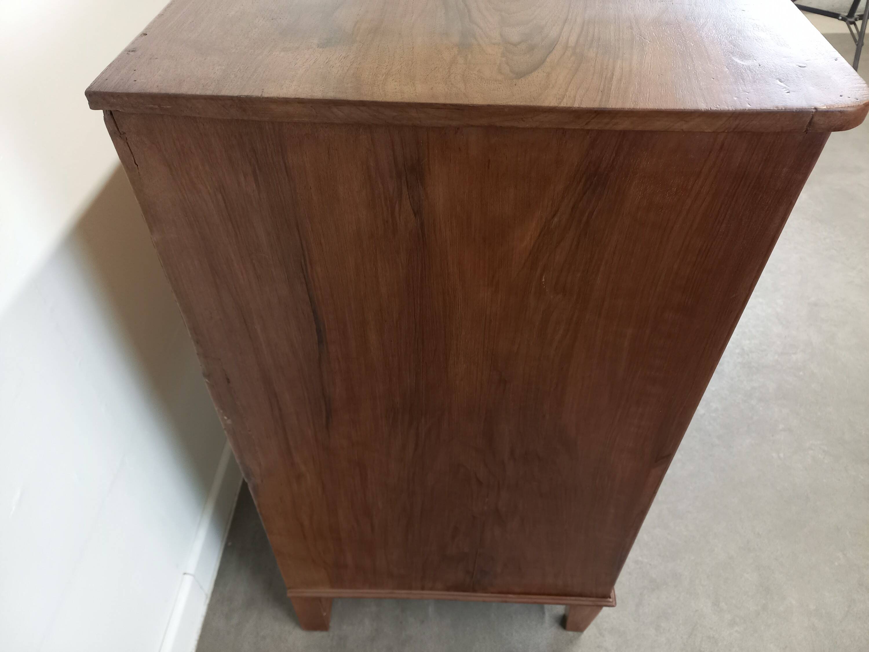 Commode de style Louis XVI