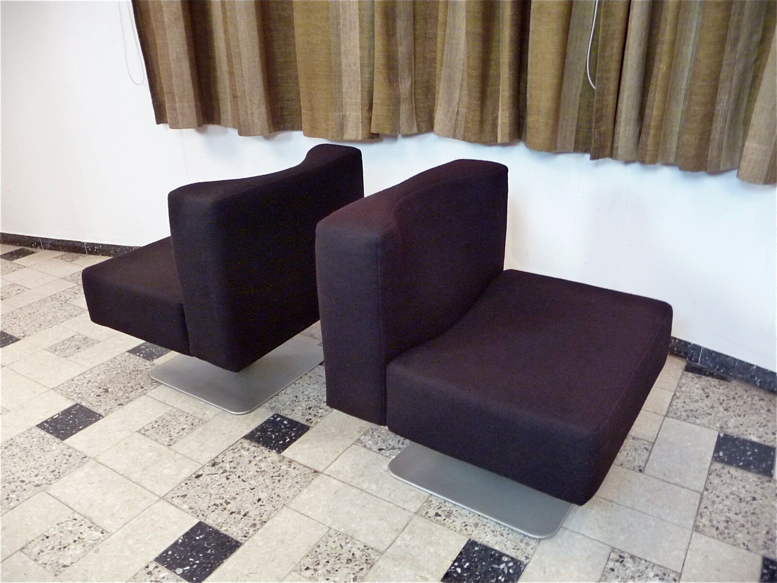 Chaises longues System 350 et table d'appoint par Herbert Hirche pour Mauser, 1974, ensemble de 3