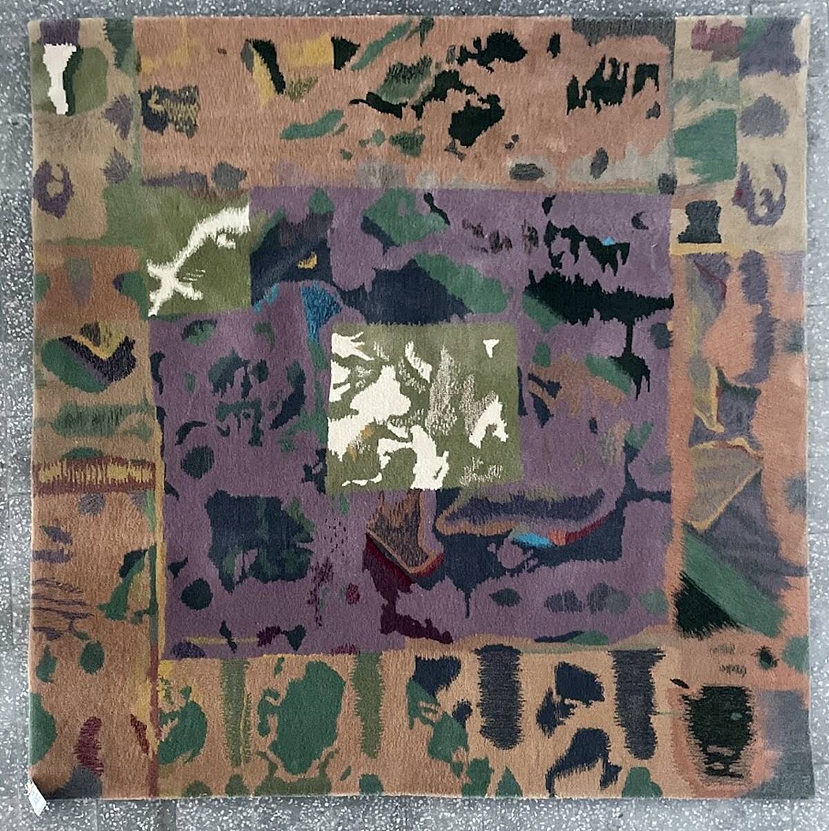 "Claire" Hand Tufted Rug by Tisca Switzerland 1980-1990s