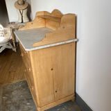 English chest of drawers