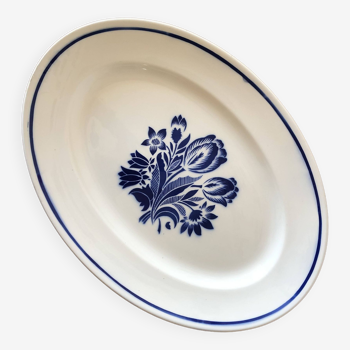 Grand plat de service oval Badonviller années 40, motif au pochoir bleu