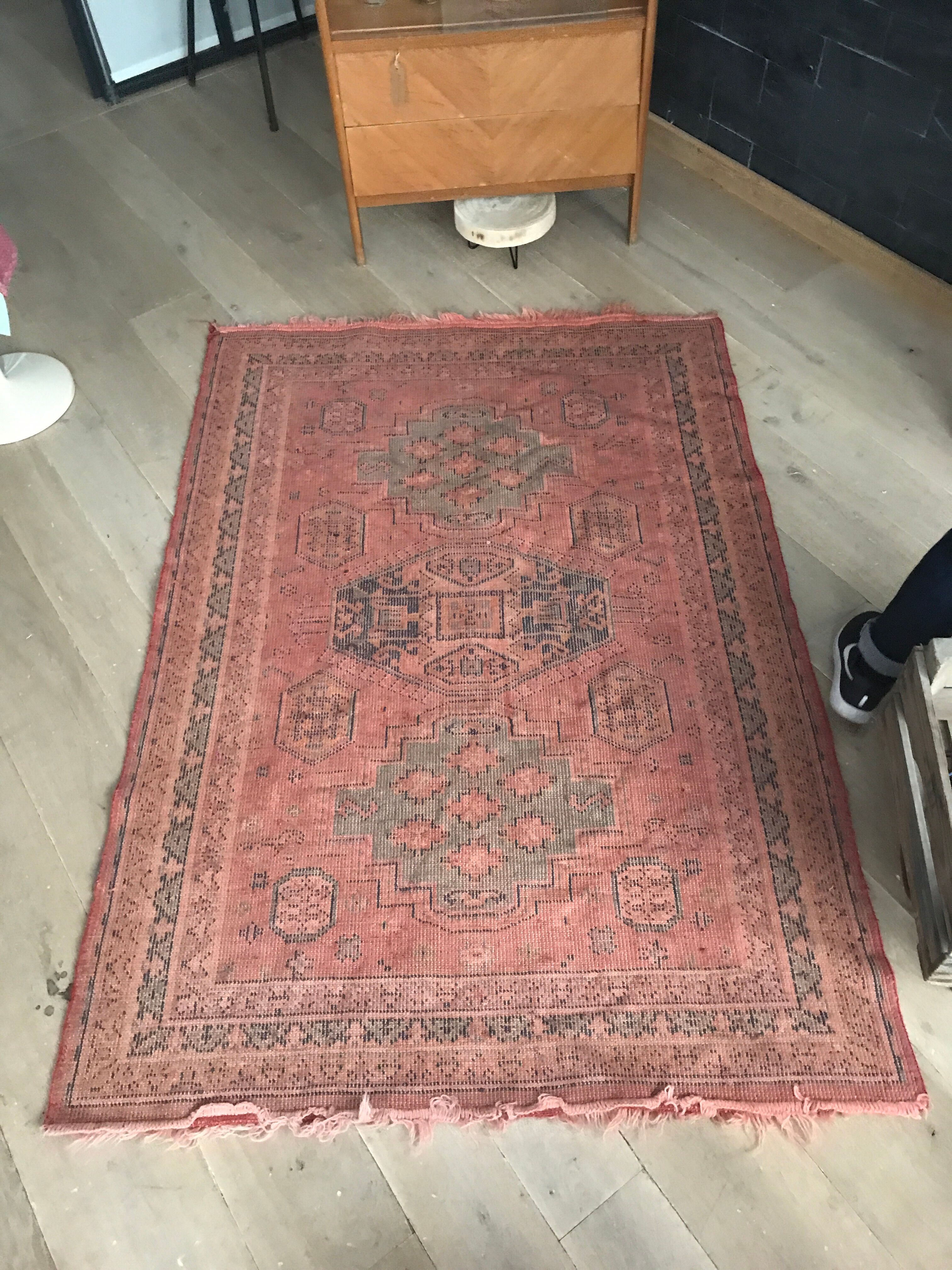 Oriental carpet 117x166cm