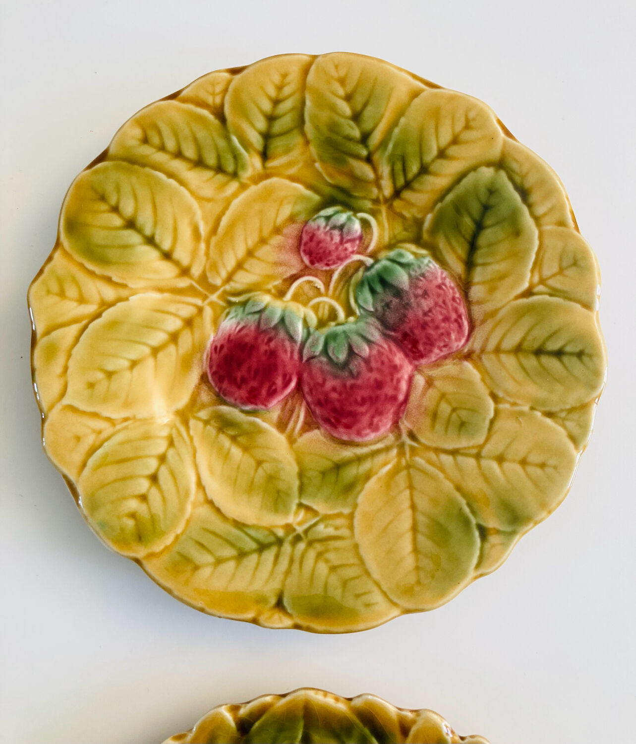 Barbotines: Ceramic dessert service from Sarreguemines.