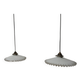 Paire de suspensions opaline