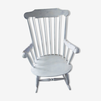 fauteuil à bascule style kennedy repeint en blance