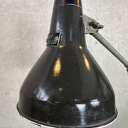 Trolley industriel vintage 'Hazet Assistent' + lampe Rademacher