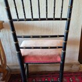 Petite chaise Napoléon III en bambou noir et assise velours rouge