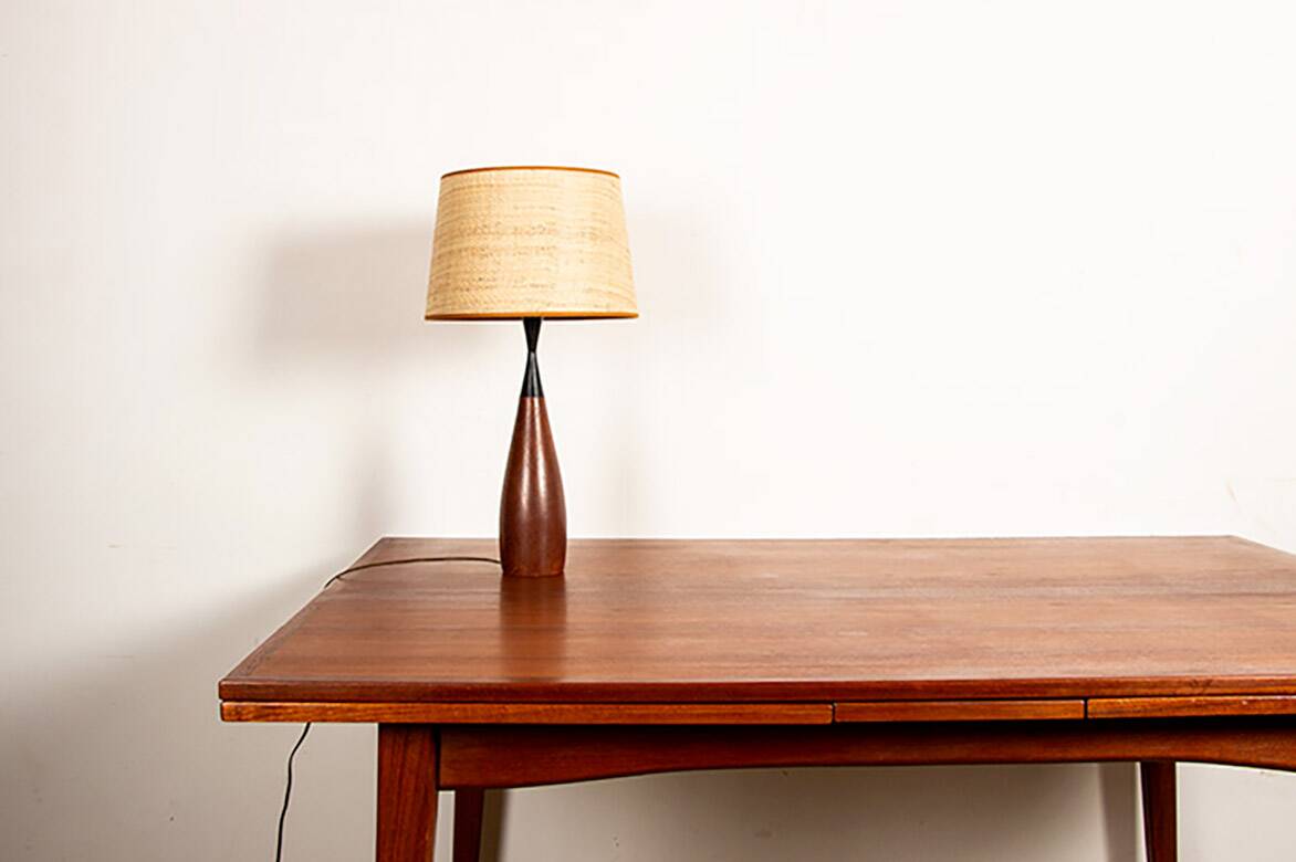 Danish keel-shaped table lamp in teak and ebony by Fog & Morup.