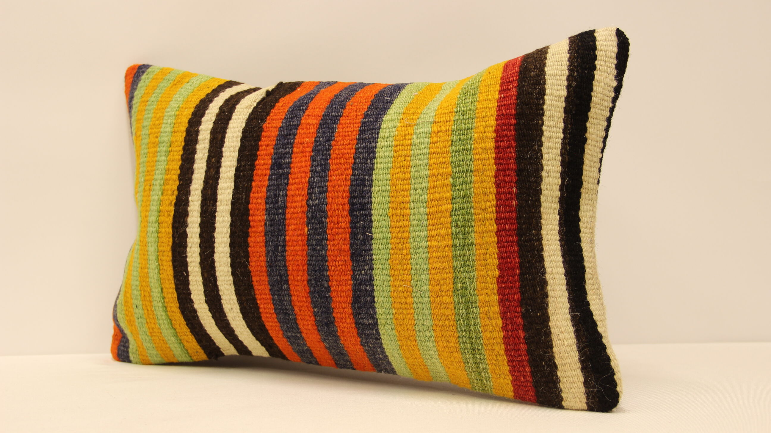 Throw Pillow, Cushion Cover 30x50 cm