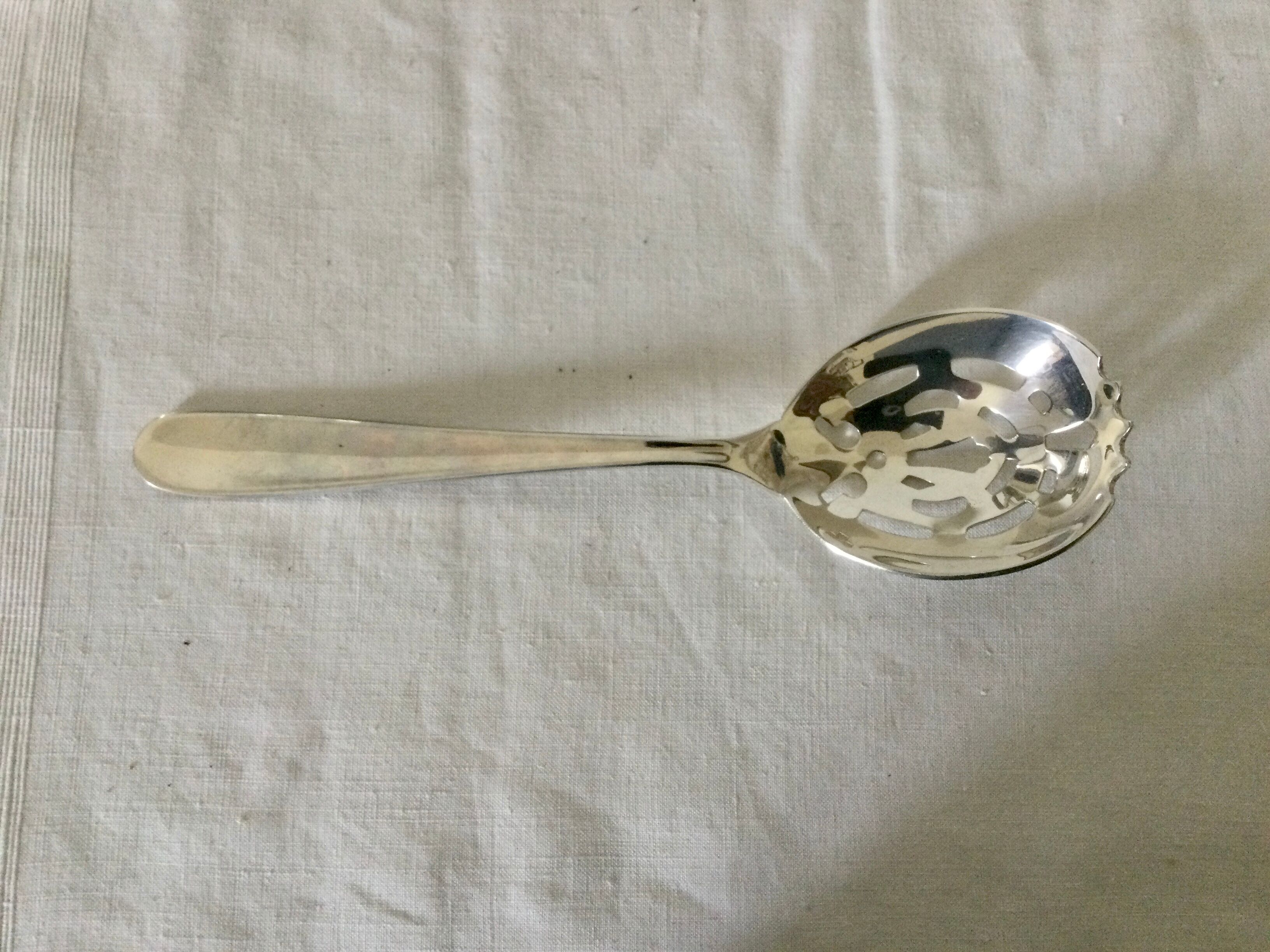 Silver metal ice bucket from Christofle House