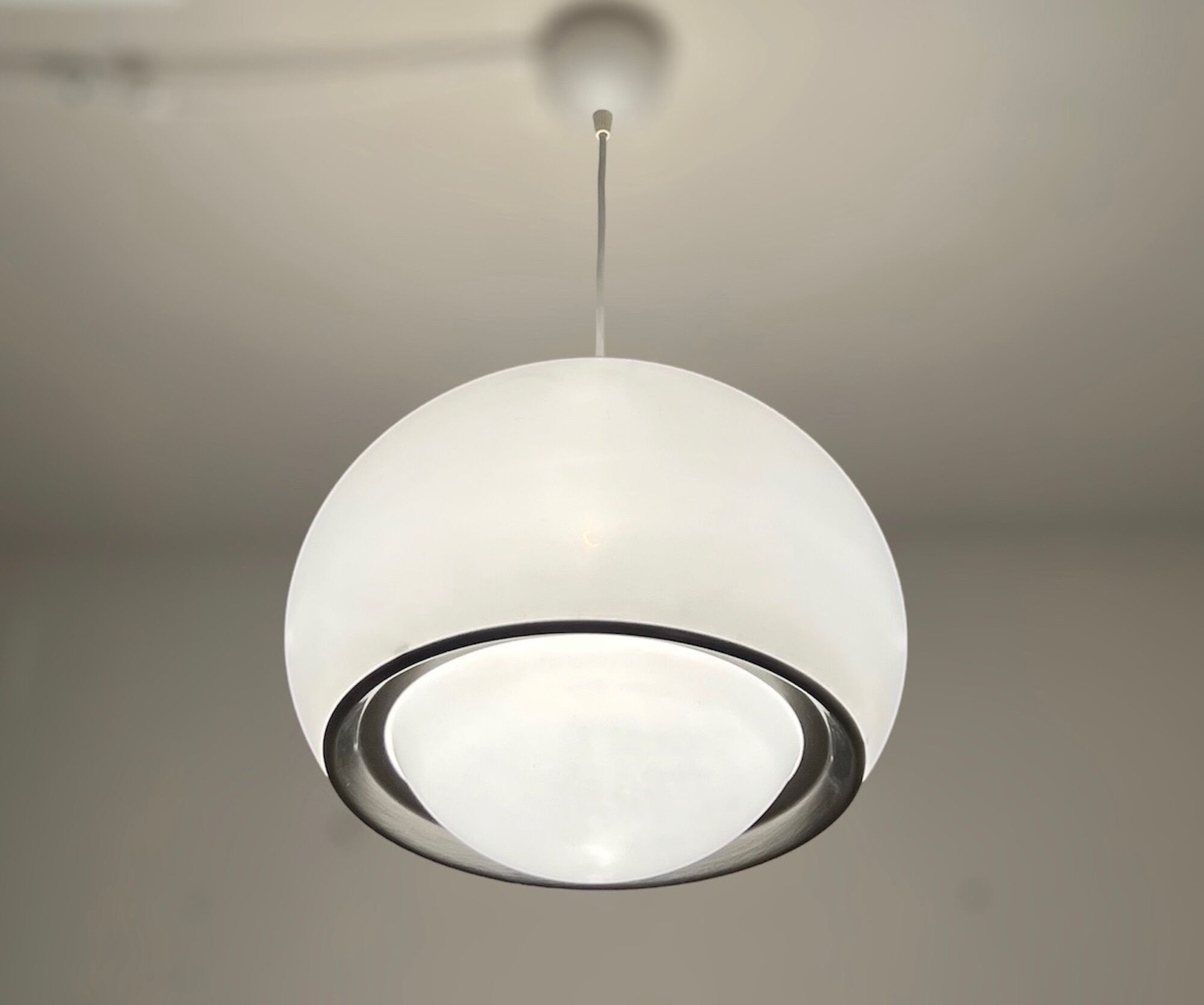 Space age pendant lamp Bud by harvey guzzini, 70s