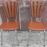 2 “Pétal” chairs from Soudévinyl