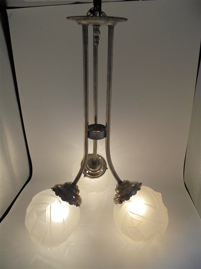Art deco chandelier