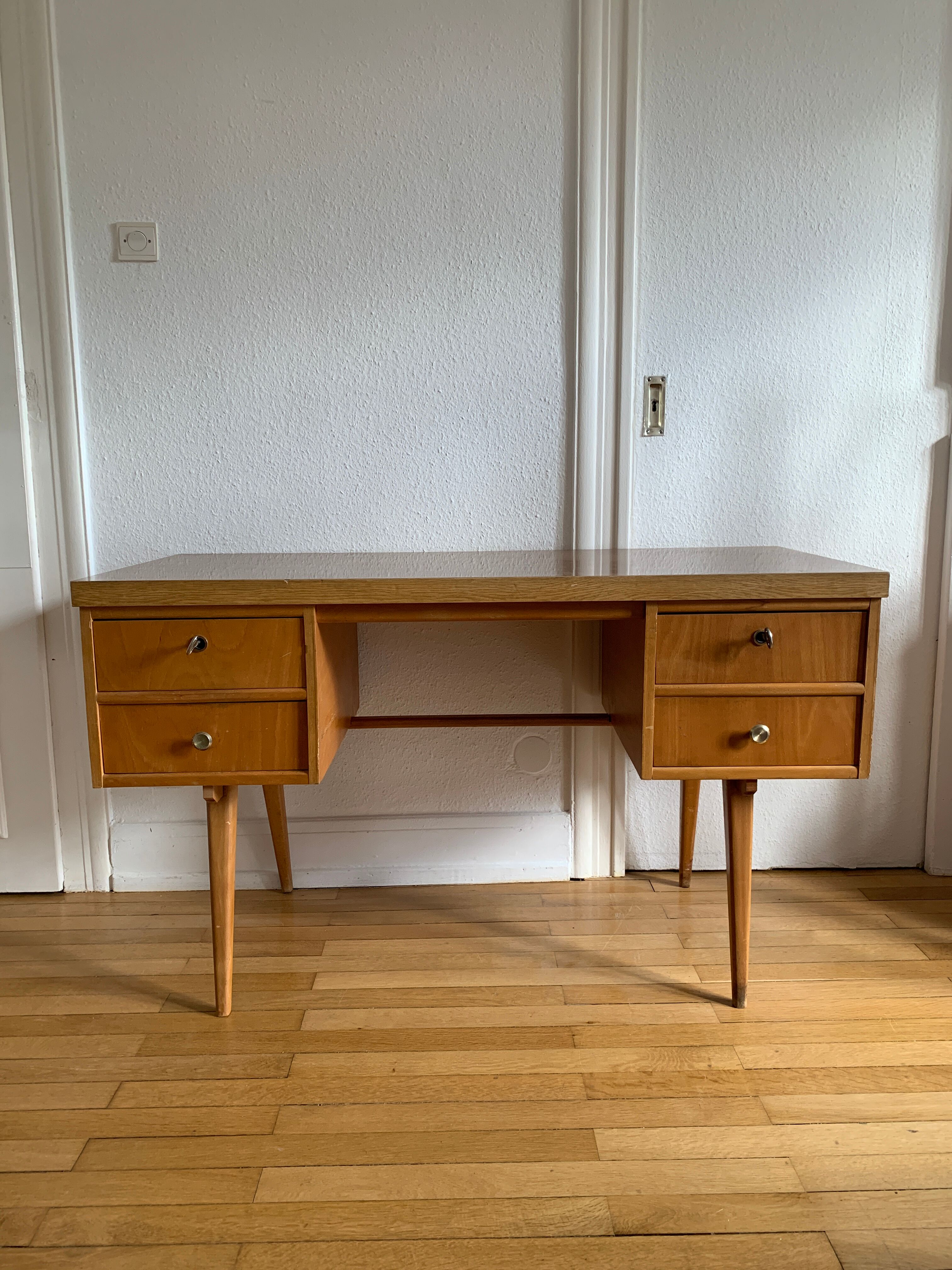 Vintage office from the 60s ekawerk