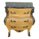 Commode galbée style Louis XV en marqueterie en loupe d'orme et bronze