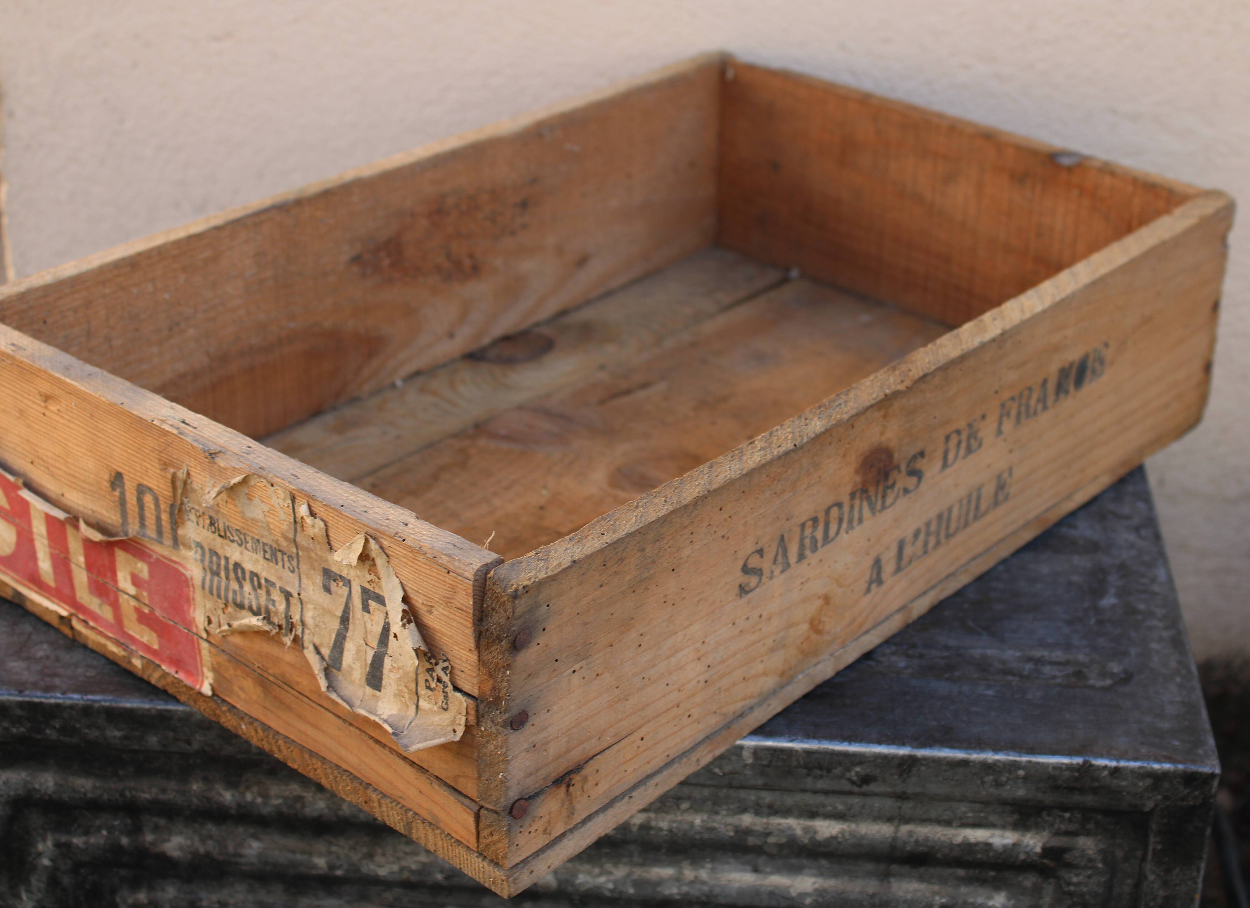 Wooden crate "Sardines Bonaparte"