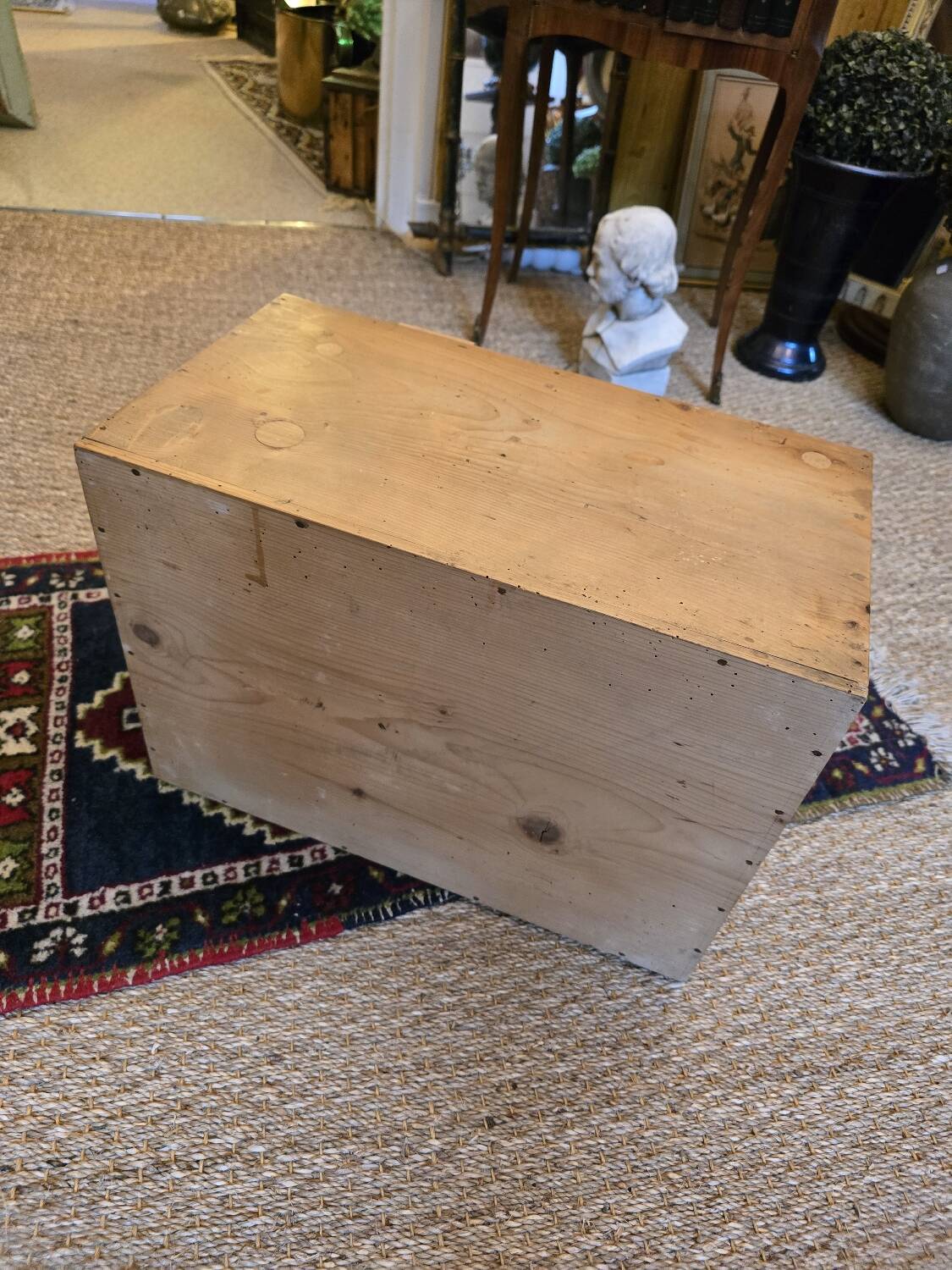 Small piece of furniture