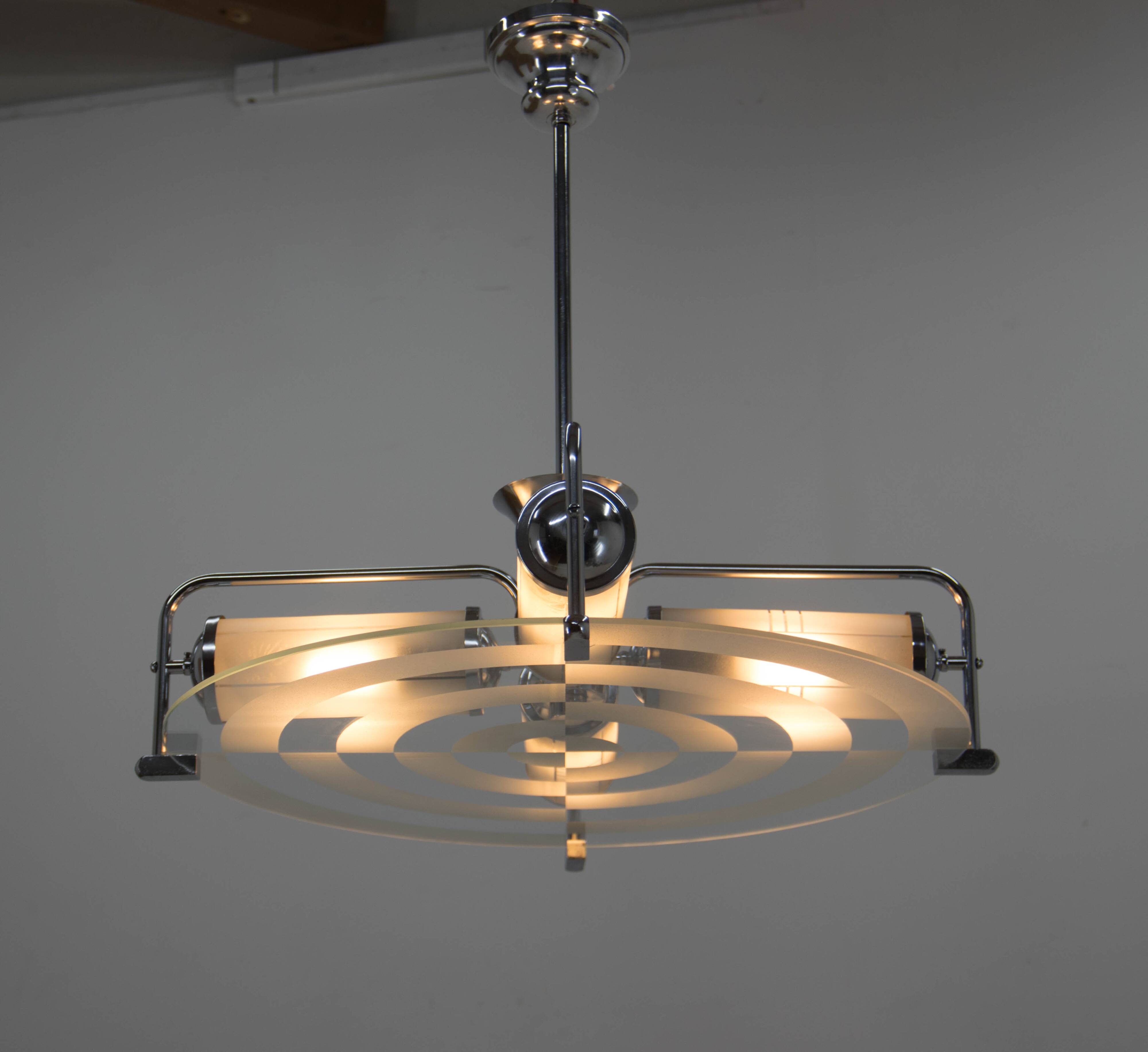 Rare lustre tubulaire Art déco/fonctionnaliste, années 1930