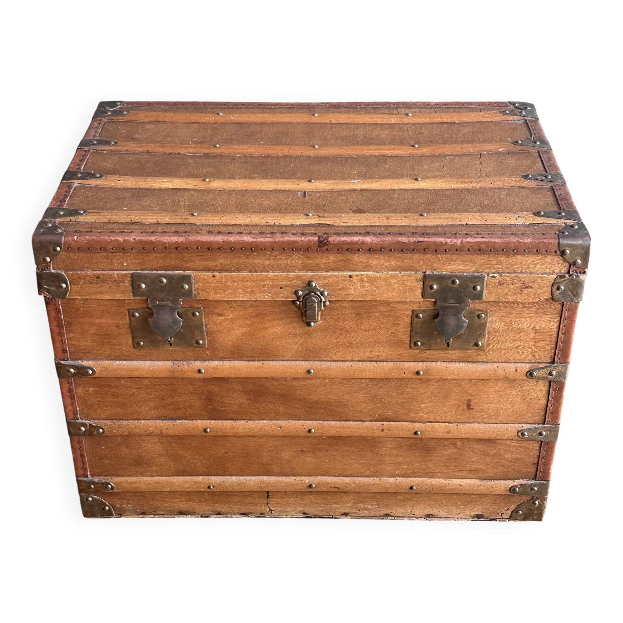 Wooden transport crate