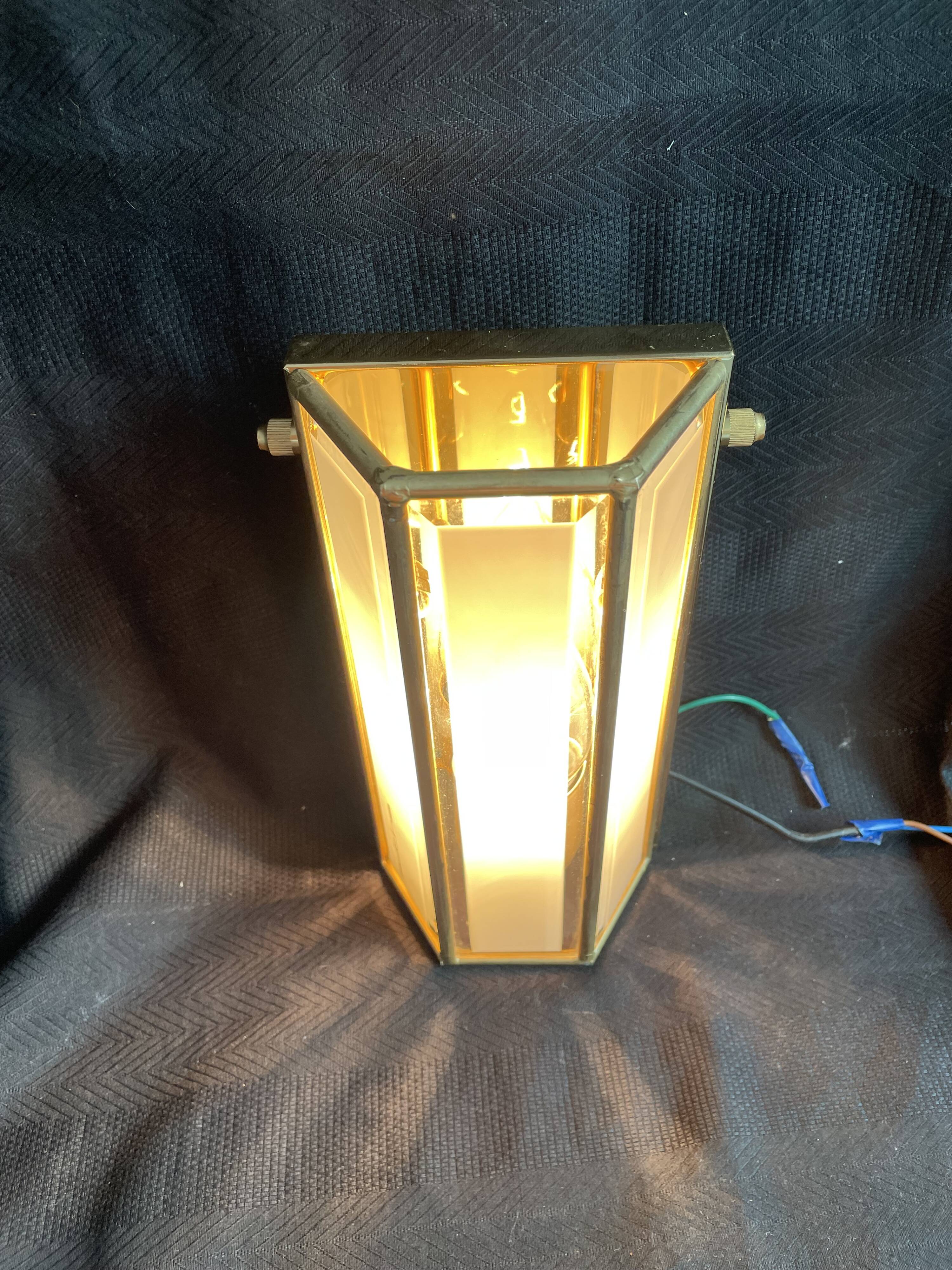 SOTHIS wall lamp - hexagonal - glass and brass - Italy