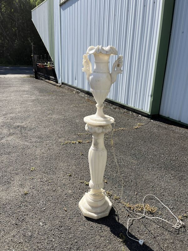 Lampe colonne en albatre