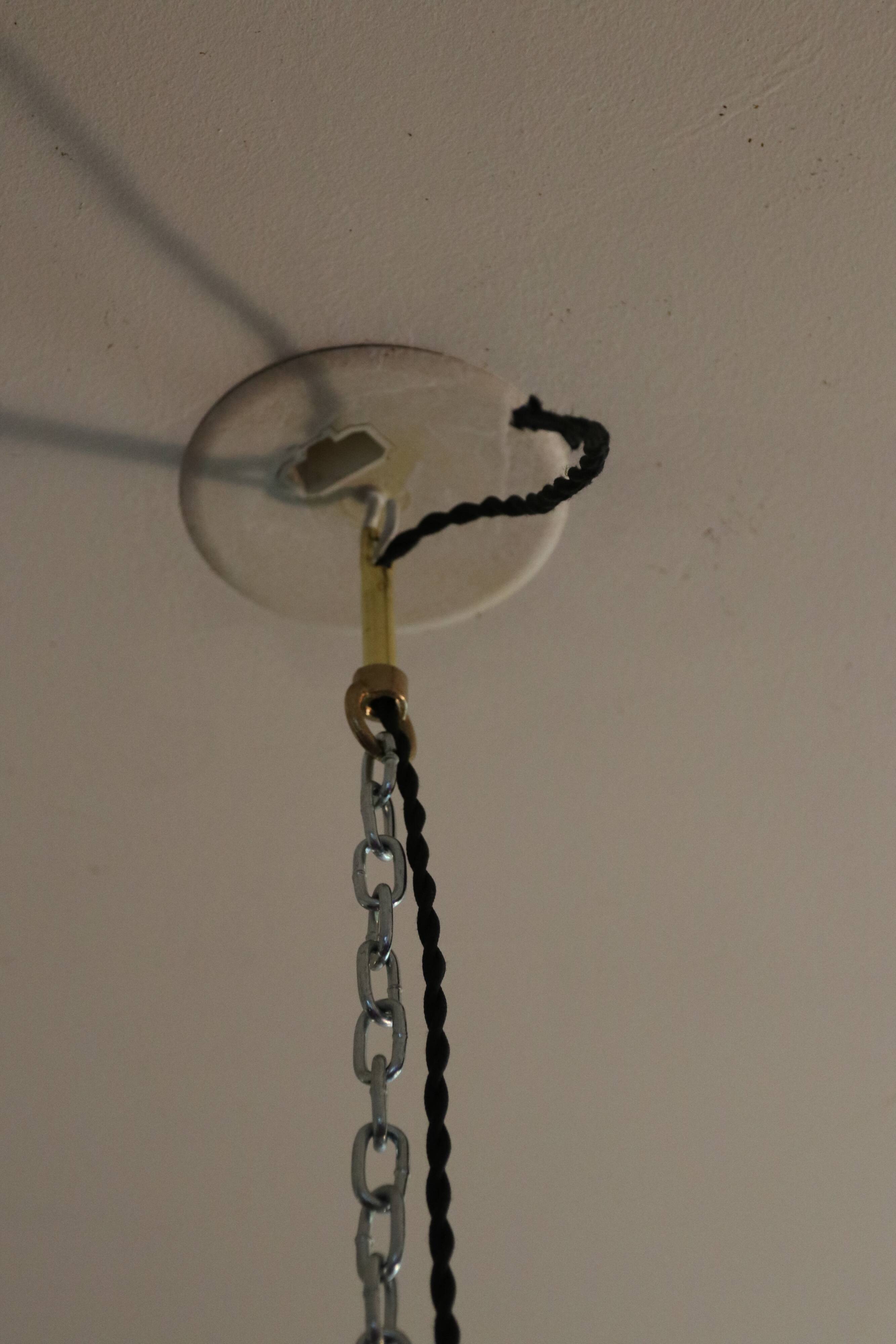 Batch of two industrial hanging lamps