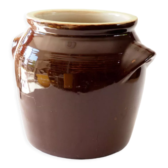 Jar with chocolate handle
