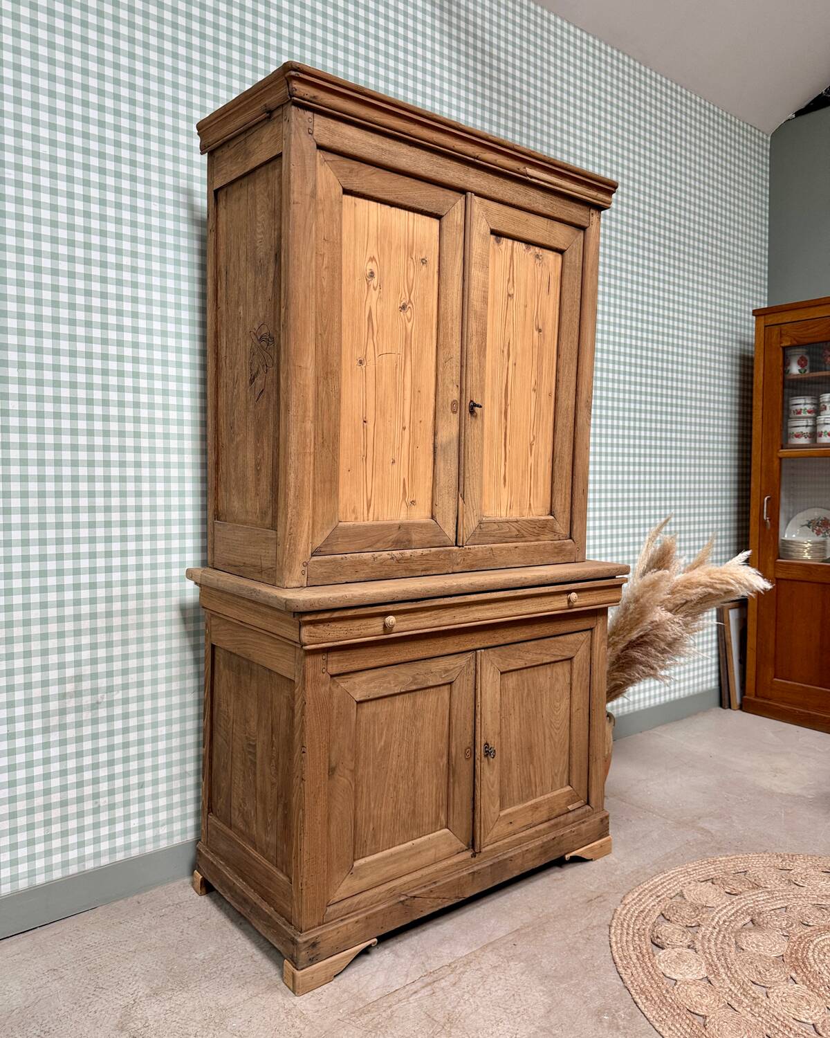 Chic country two-piece sideboard (renovated)