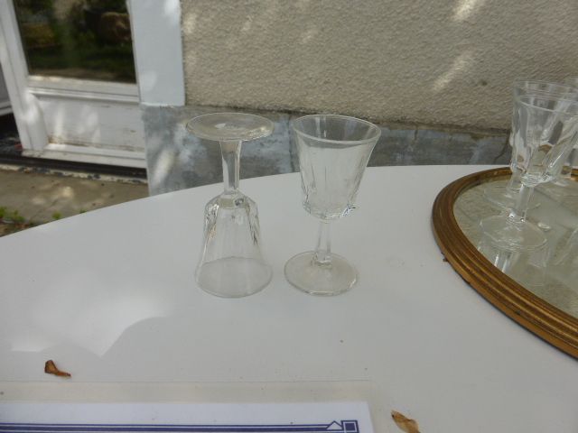 11 vintage glasses liqueur 1970