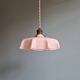 Suspension Art Déco en opaline rose festonnée, années 1920-30